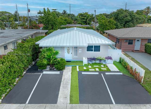Property at 805 NE 6th St, Hallandale Beach, FL 33009, 8 beds, 4 baths