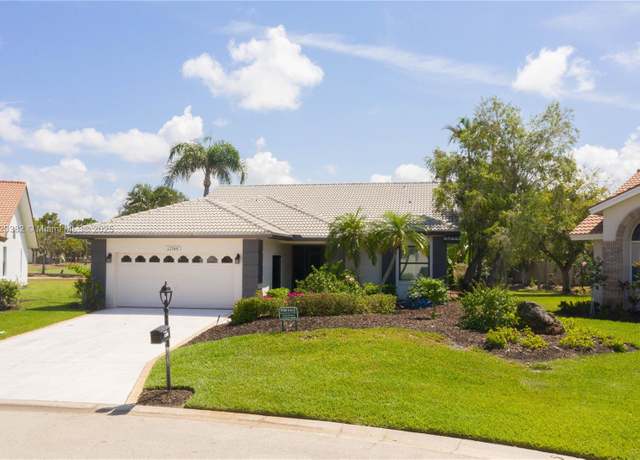Property at 12580 Kelly Palm Dr, Fort Myers, FL 33908, 2 beds, 2 baths