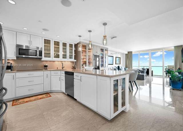 Property at 5601 Collins Ave #903, Miami Beach, FL 33140, 1 bed, 2 baths