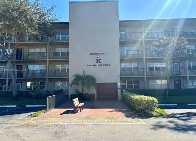 Property at 801 SW 133rd Ter Unit 415K, Pembroke Pines, FL 33027, 1 bed, 1.5 baths