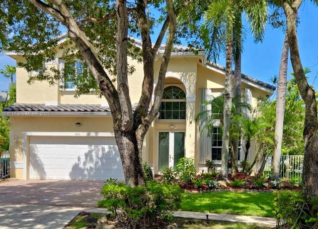 Property at 1811 SW 162nd Ave, Miramar, FL 33027, 4 beds, 4 baths