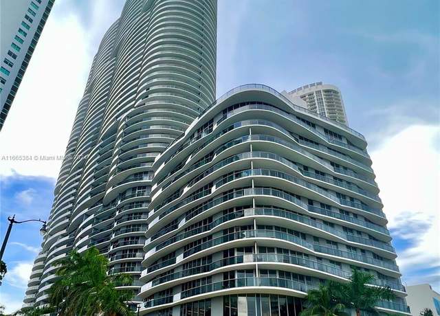 Property at 488 NE 18th St #3000, Miami, FL 33132, 2 beds, 2.5 baths