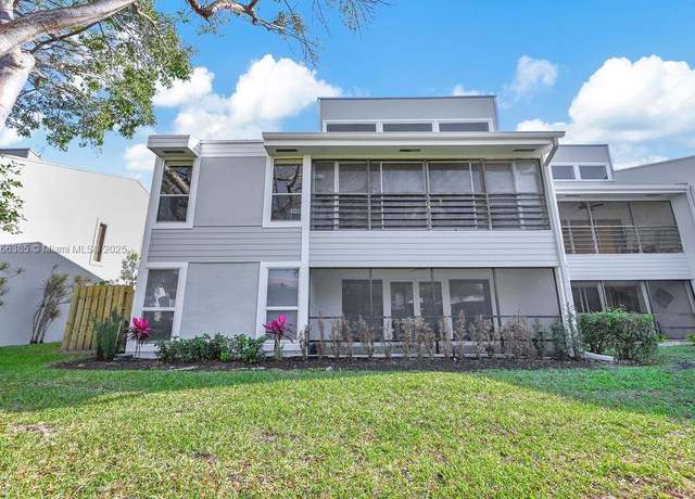 Property at 6157 Old Court Rd #226, Boca Raton, FL 33433, 3 beds, 2 baths