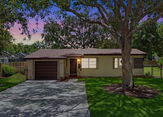 Property at 404 NE 11th Ave, Pompano Beach, FL 33060, 4 beds, 2 baths