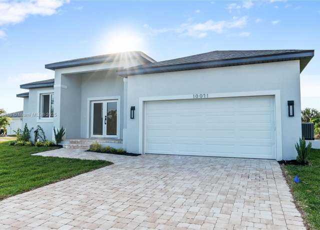 Property at 10071 Kingsville, Port Charlotte, FL 33981, 4 beds, 2.5 baths