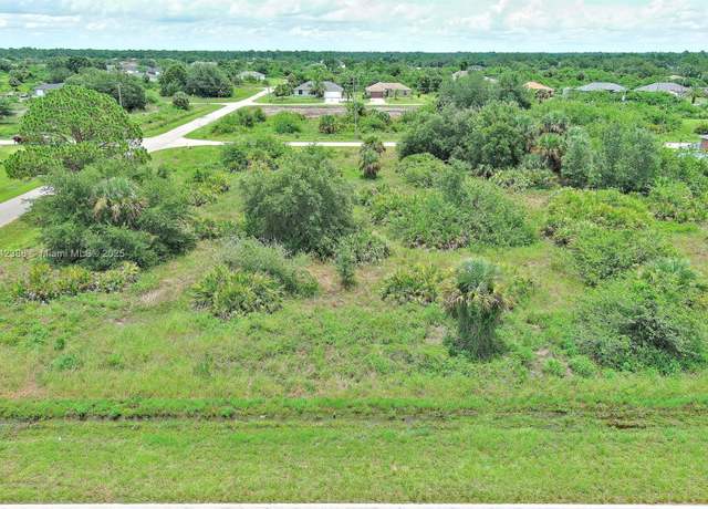 Property at 841 Milwaukee Blvd, Lehigh Acres, FL 33974