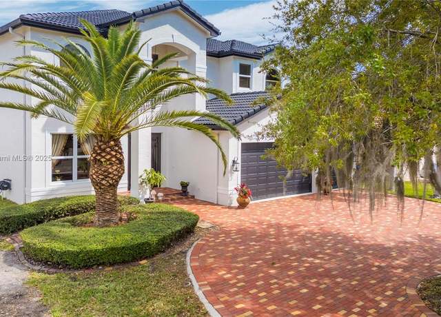 Property at 19239 SW 54th St, Miramar, FL 33029, 5 beds, 4 baths