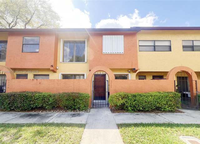 Property at 9024 NW 45th Ct #9024, Sunrise, FL 33351, 3 beds, 2.5 baths