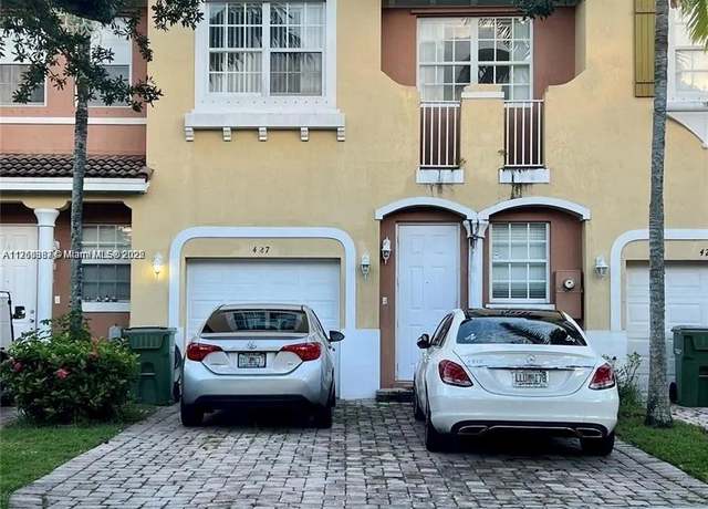 Property at 427 NE 21st Ter #427, Homestead, FL 33033, 4 beds, 3 baths