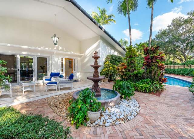 Property at 269 Cranwood Dr, Key Biscayne, FL 33149, 5 beds, 4 baths