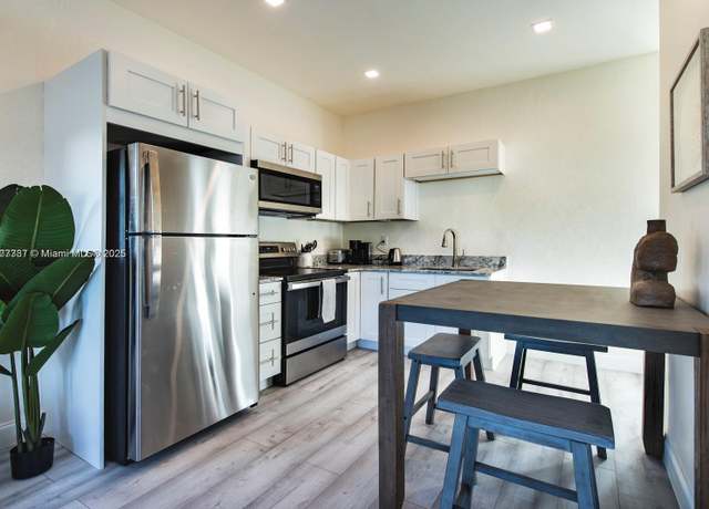 Property at 115 SE 2nd St, Hallandale Beach, FL 33009, 3 beds, 3 baths
