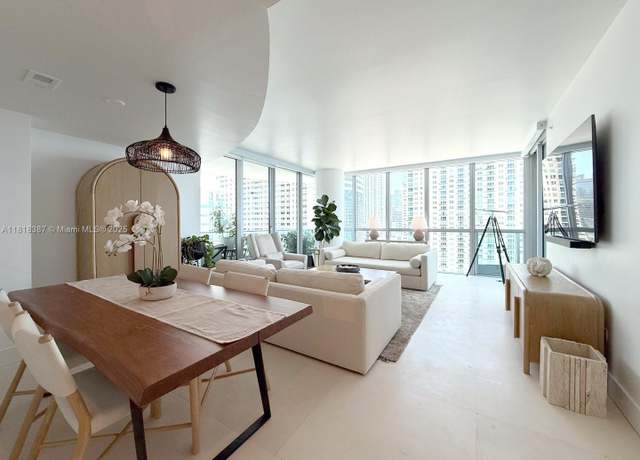 Property at 1331 Brickell Bay Dr #2002, Miami, FL 33131, 2 beds, 2 baths