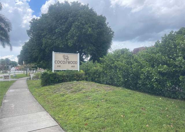 Property at 661 NE 195th St #309, Miami, FL 33179, 2 beds, 2 baths