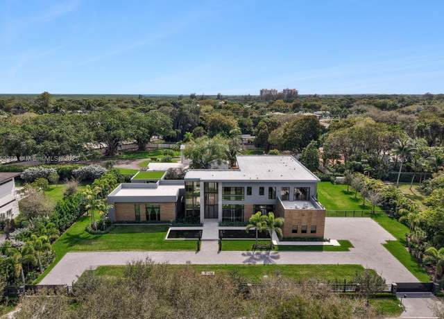 Property at 5900 SW 129th Ter, Pinecrest, FL 33156, 6 beds, 7.5 baths