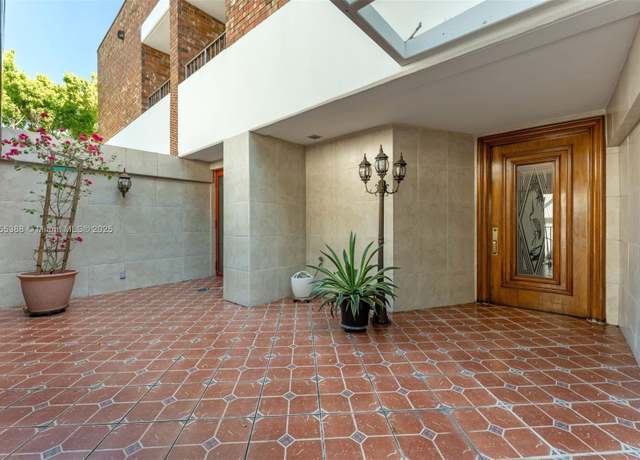 Property at 1522 NE Quayside Ter Unit A5, Miami, FL 33138, 2 beds, 3.5 baths