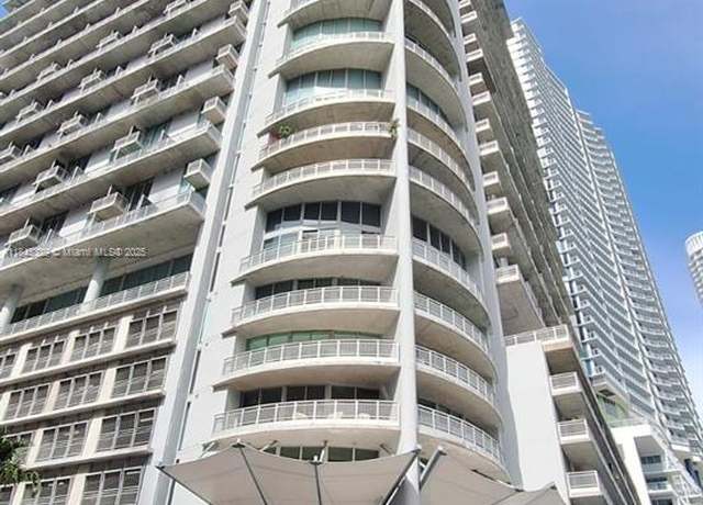Property at 690 SW 1st Ct #2711, Miami, FL 33130, 2 beds, 2.5 baths