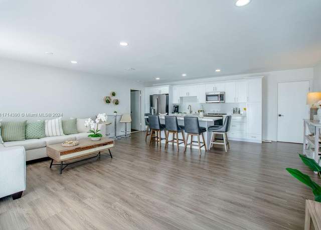Property at 8341 SW 12th Ter, Miami, FL 33144, 5 beds, 2 baths