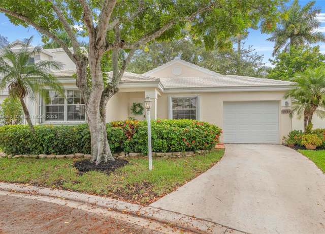 Property at 9614 NW 8th Cir, Plantation, FL 33324, 2 beds, 2 baths