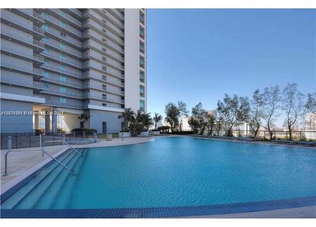 Property at 888 Biscayne Blvd #1811, Miami, FL 33132, 1 bed, 1.5 baths