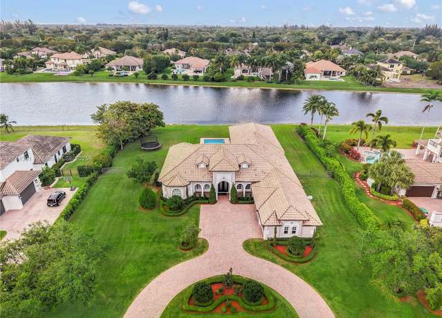 Property at 14443 S Jockey Cir S, Davie, FL 33330, 5 beds, 5 baths