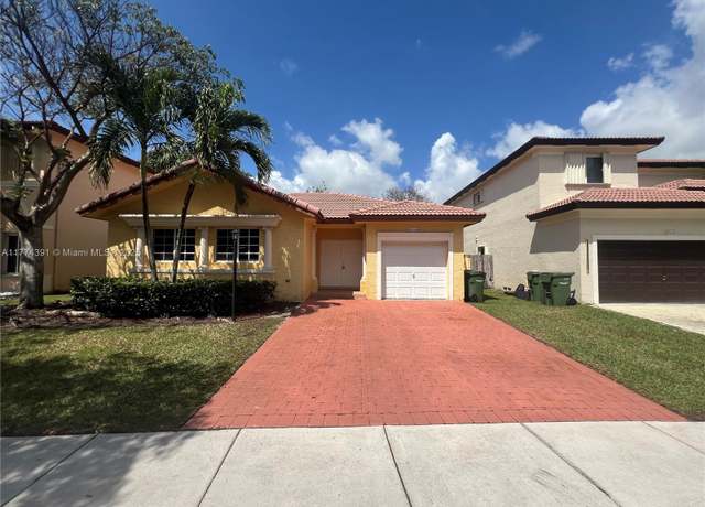 Property at 2734 NE 42nd Ave, Homestead, FL 33033, 3 beds, 2 baths