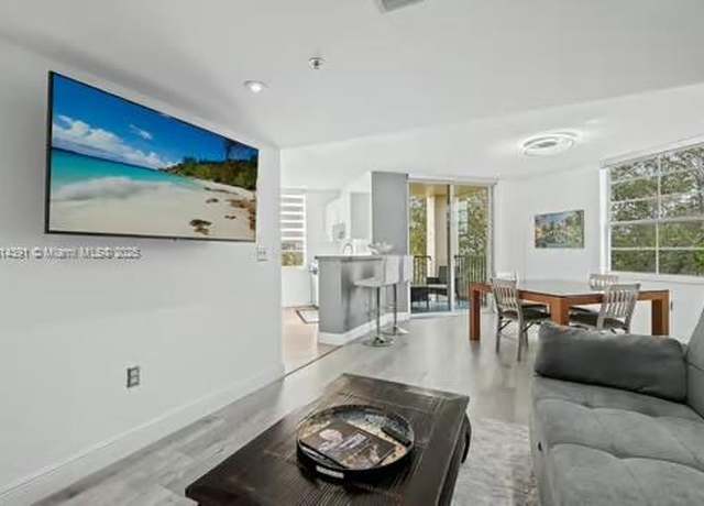 Property at 520 SE 5th Ave #2404, Fort Lauderdale, FL 33301, 2 beds, 2 baths