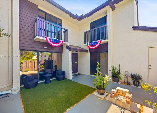 Property at 3651 Cocoplum Cir #34126, Coconut Creek, FL 33063, 2 beds, 2.5 baths