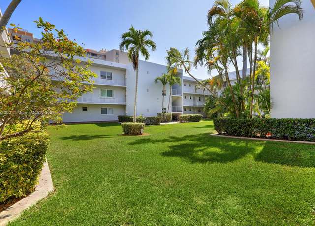Photo of 100 Edgewater Dr #205, Coral Gables, FL 33133