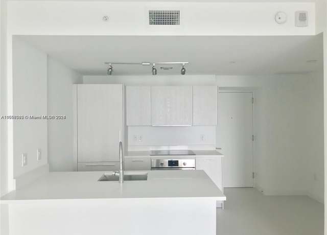 Property at 501 NE 31st St #1404, Miami, FL 33137, 1 bed, 1.5 baths