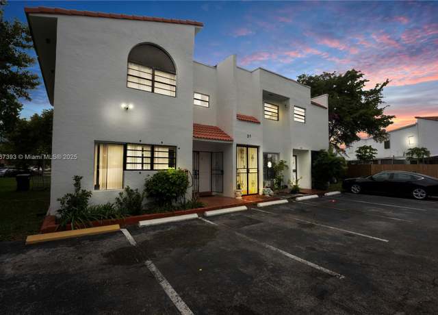 Property at 221 NW 109th Ave Unit 3-221, Miami, FL 33172, 3 beds, 2.5 baths