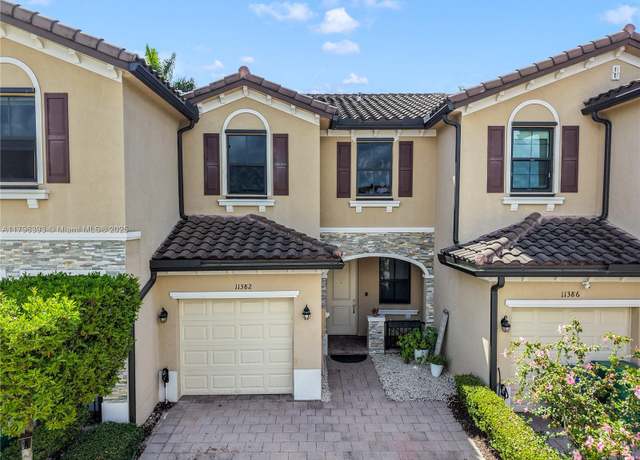 Property at 11382 SW 254th Ter, Homestead, FL 33032, 3 beds, 2.5 baths