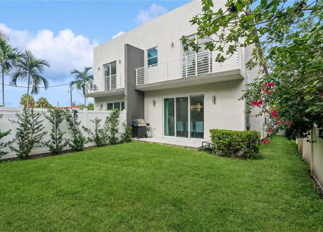 Property at 1020 NE 17th Ter #1020, Fort Lauderdale, FL 33304, 3 beds, 3 baths