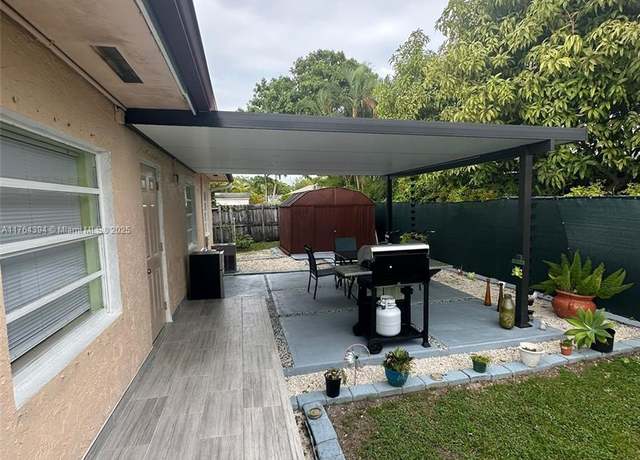 Property at 13330 SW 79th St, Miami, FL 33183, 3 beds, 2 baths