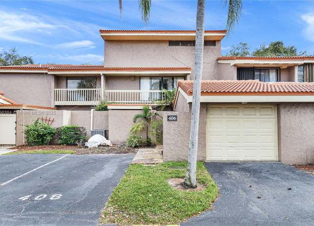 Property at 406 Saint Andrews Rd #53, Hollywood, FL 33021, 3 beds, 2.5 baths
