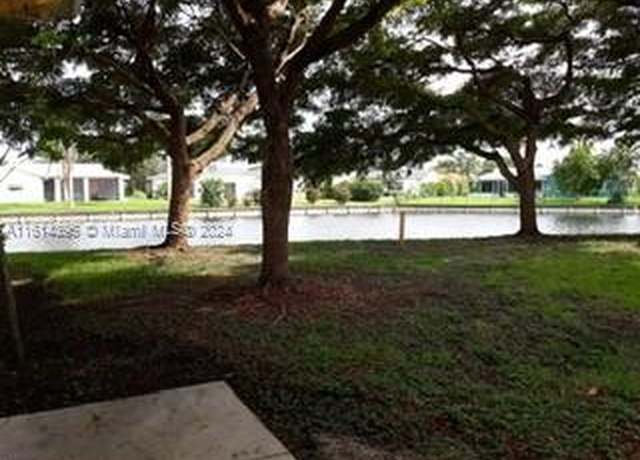 Property at 7630 Westwood Dr #324, Tamarac, FL 33321, 3 beds, 2 baths