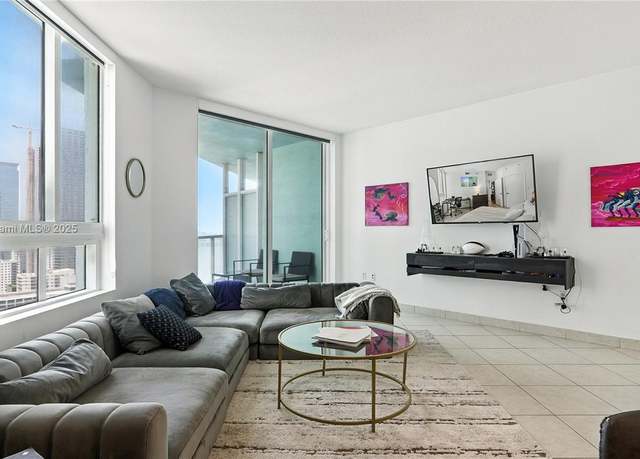 Property at 1900 N Bayshore Dr #2810, Miami, FL 33132, 1 bed, 1 bath