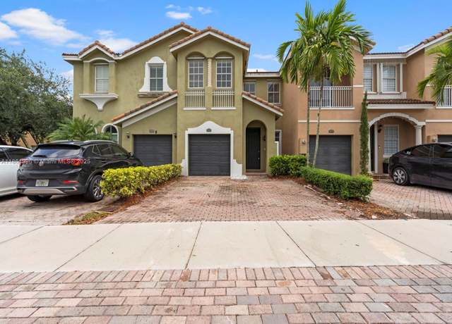 Property at 1473 SE 25th Ter, Homestead, FL 33035, 3 beds, 2.5 baths