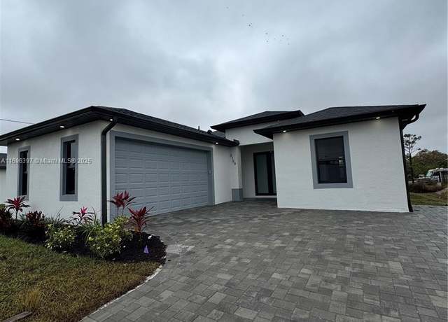 Property at 3109 9 St, Lehigh Acres, FL 33976, 3 beds, 2 baths