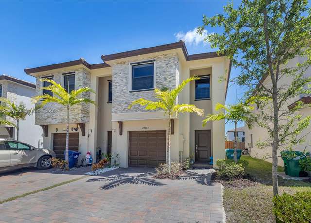 Property at 25483 SW 109th Ave, Homestead, FL 33032, 3 beds, 2.5 baths