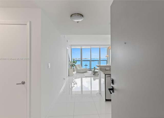 Property at 601 NE 36th St #3011, Miami, FL 33137, 1 bed, 1.5 baths