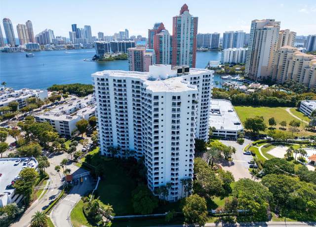 Property at 3300 NE 192nd St #1908, Aventura, FL 33180, 2 beds, 2 baths