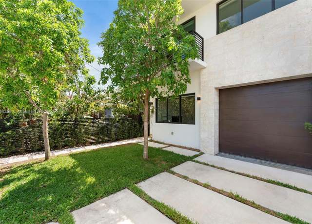 Property at 3132 Plaza St, Miami, FL 33133, 4 beds, 3.5 baths