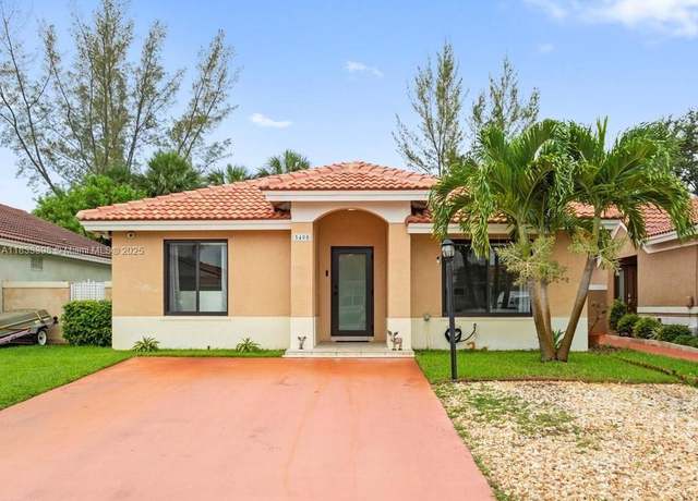 Property at 5400 NW 184th St, Miami Gardens, FL 33055, 3 beds, 2 baths