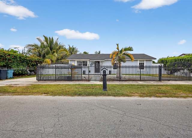 Property at 30011 SW 149th Ave, Homestead, FL 33033, 3 beds, 1.5 baths