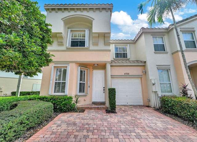 Property at 4705 SW 164th Ave, Miramar, FL 33027, 3 beds, 2.5 baths