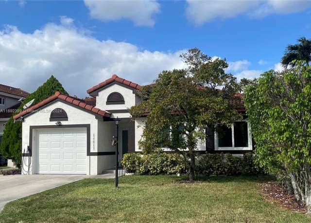 Property at 16013 SW 86th Ter, Miami, FL 33193, 3 beds, 2 baths