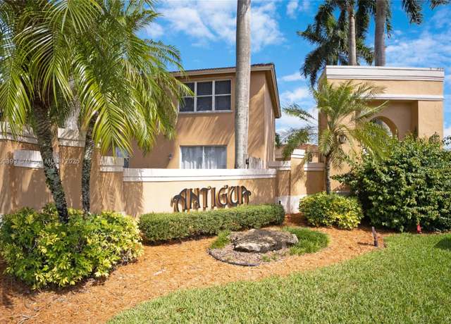 Property at 886 NW 135th Ter, Pembroke Pines, FL 33028, 3 beds, 2.5 baths