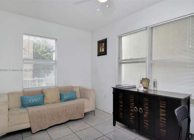 Property at 7326 Collins Ave #107, Miami Beach, FL 33141, 1 bed, 1 bath