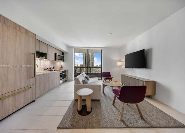 Property at 601 NE 1 Ave #2402, Miami, FL 33132, 2 beds, 2 baths