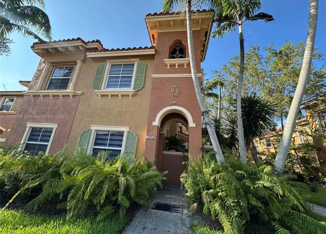 Property at 14343 SW 10th St, Pembroke Pines, FL 33027, 3 beds, 2.5 baths